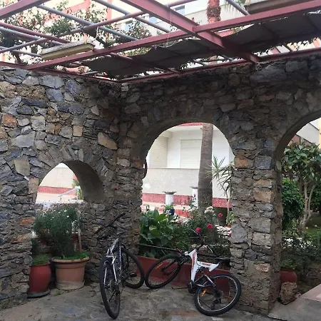 Denize 200m Apartment Alanya